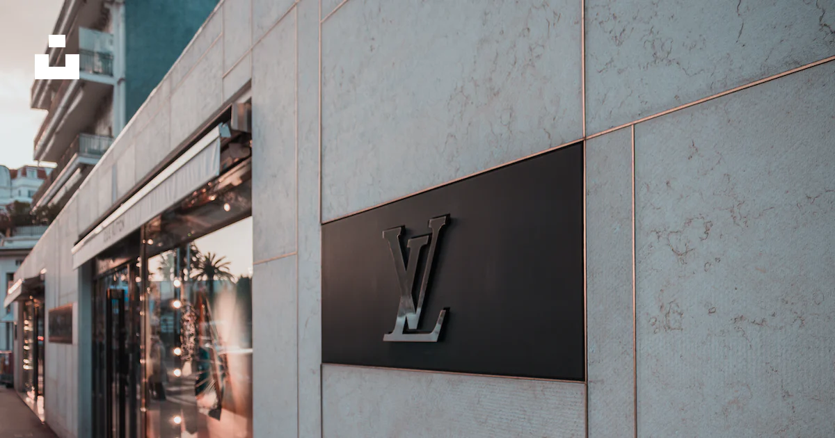 luxury brand seduction louis vuitton