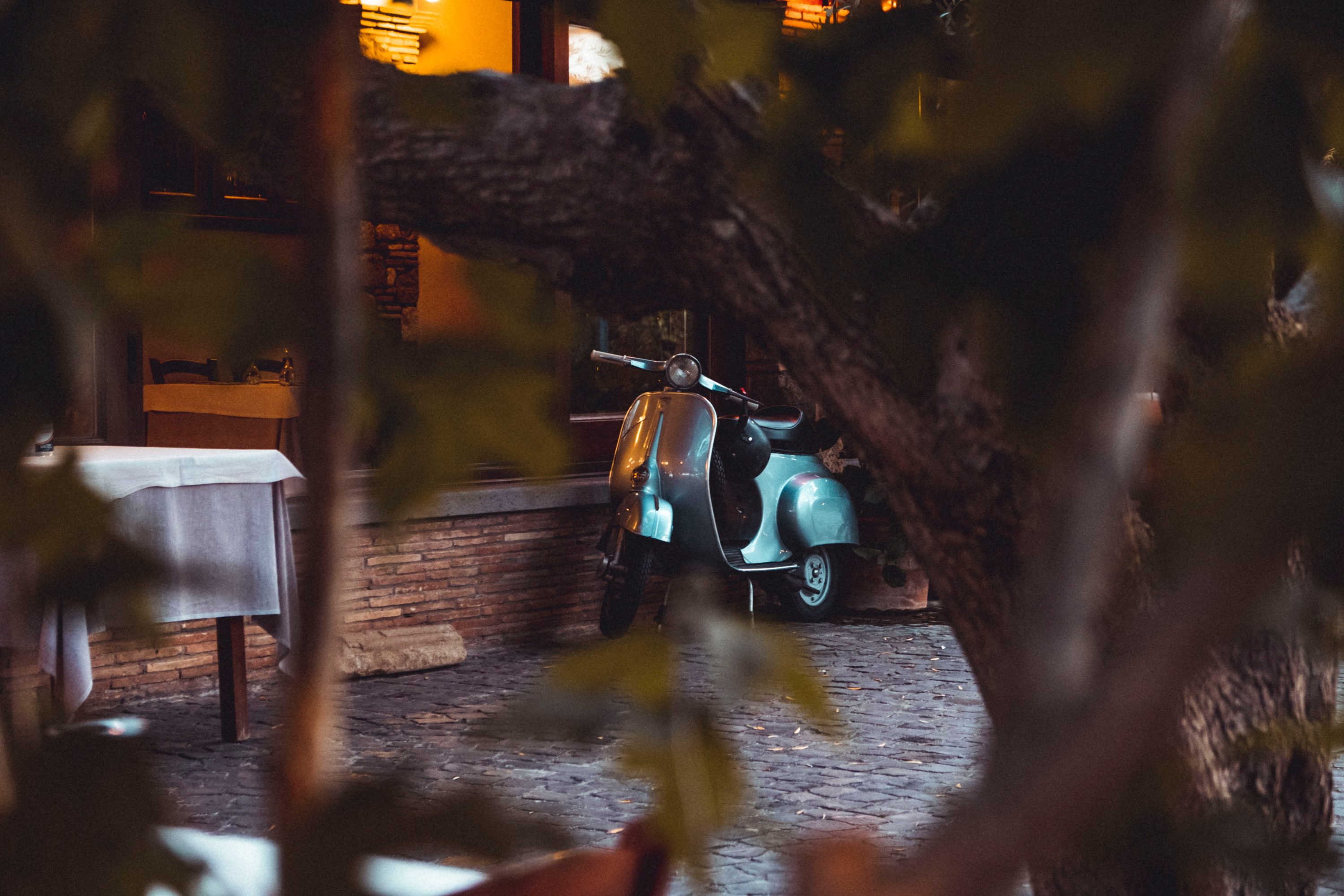 vespa photo Italian market branding